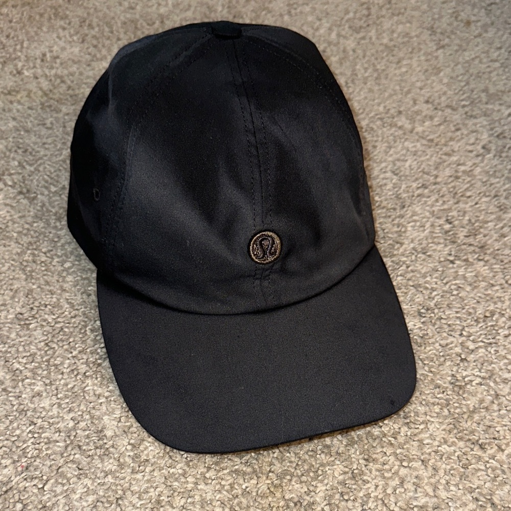 lululemon athletica Classic Black Hat
